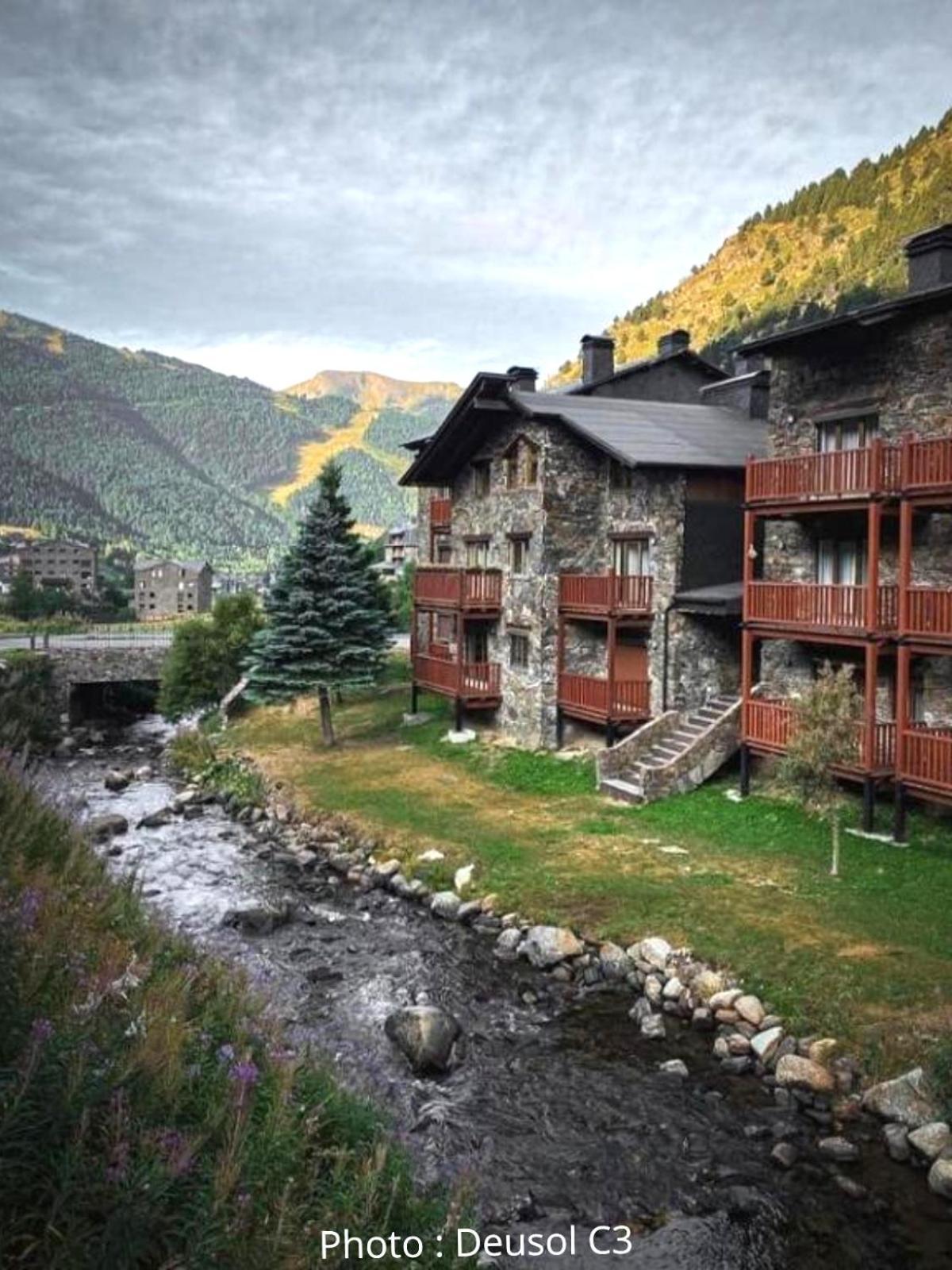 Ac Apartaments Vall D'Incles Exterior photo